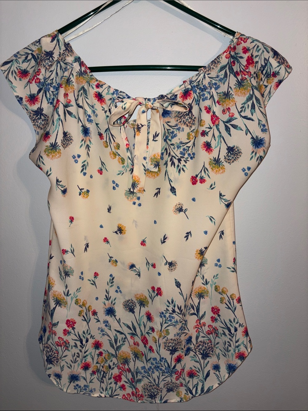 LC Lauren Conrad Cream Floral Short Sleeve Blouse with Blue and Pink Accents - Picture 3 of 3